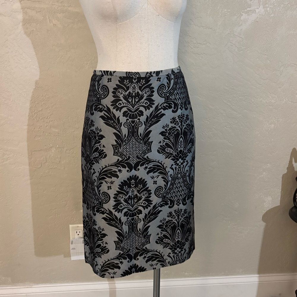 Elegant Ann Taylor Loft Black and Gray Patterned Skirt Sz 4